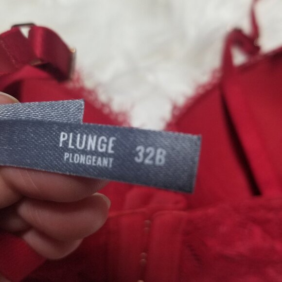 Aerie | Red Floral Lace Real Power Plunge Underwire Bra Convertible Back 32B - Picture 4 of 8